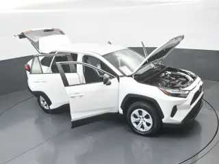 Toyota RAV4 2025 LE 4dr SUV