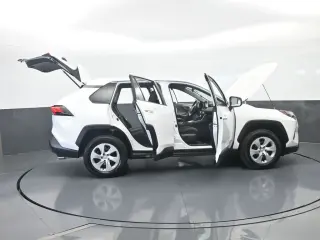Toyota RAV4 2025 LE 4dr SUV