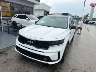 Kia Sorento 2023 SX 4dr SUV