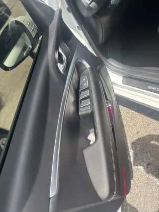 Genesis G70 2025 2.5T Standard 4dr Sedan