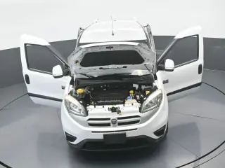 Ram ProMaster City 2015 SLT 4dr Mini-Van