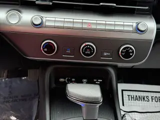 Hyundai KONA 2025 AWD SE 4dr Crossover