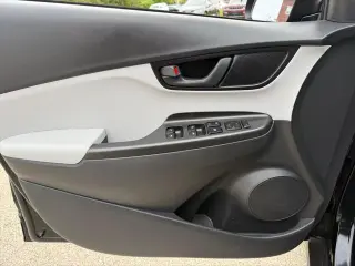 Hyundai KONA 2023 AWD SE 4dr Crossover