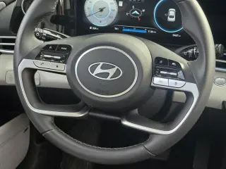 Hyundai ELANTRA 2025 Limited 4dr Sedan