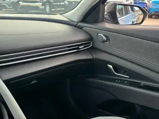 Hyundai ELANTRA 2025 Limited 4dr Sedan