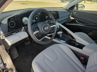 Hyundai ELANTRA 2025 Limited 4dr Sedan