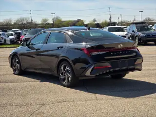 Hyundai ELANTRA 2025 Limited 4dr Sedan