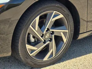 Hyundai ELANTRA 2025 Limited 4dr Sedan