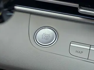 Hyundai ELANTRA 2025 Limited 4dr Sedan