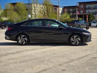 Hyundai ELANTRA 2025 Limited 4dr Sedan