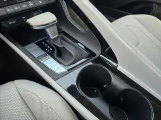 Hyundai ELANTRA 2025 Limited 4dr Sedan