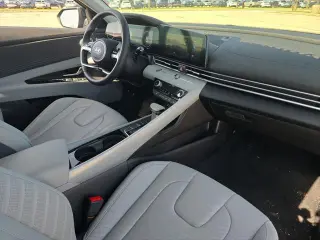 Hyundai ELANTRA 2025 Limited 4dr Sedan