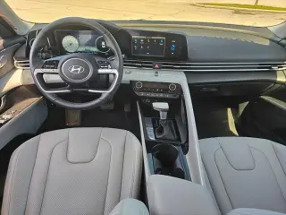 Hyundai ELANTRA 2025 Limited 4dr Sedan