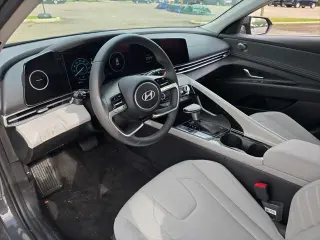 Hyundai ELANTRA 2025 Limited 4dr Sedan