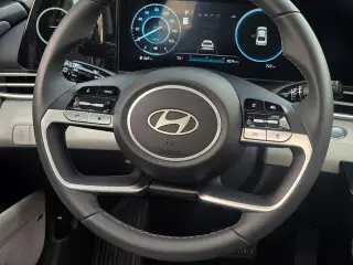Hyundai ELANTRA 2025 Limited 4dr Sedan