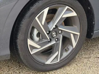 Hyundai ELANTRA 2025 Limited 4dr Sedan