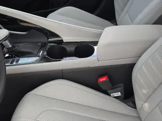 Hyundai ELANTRA 2025 Limited 4dr Sedan