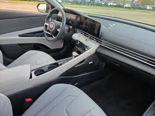 Hyundai ELANTRA 2025 Limited 4dr Sedan