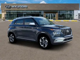 Hyundai VENUE 2026 SEL 4dr Crossover w/Two-Tone Roof