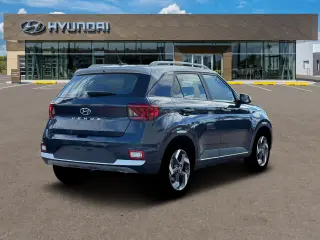 Hyundai VENUE 2026 SEL 4dr Crossover w/Two-Tone Roof