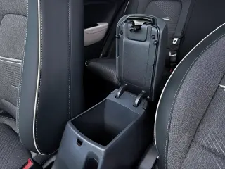 Hyundai VENUE 2026 SEL 4dr Crossover w/Two-Tone Roof