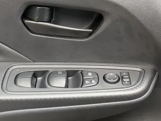 Nissan Versa 2025 S 4dr Sedan CVT