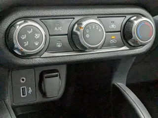 Nissan Versa 2025 S 4dr Sedan CVT