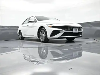 Hyundai ELANTRA 2025 SE 4dr Sedan