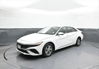Hyundai ELANTRA 2025 SE 4dr Sedan