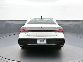 Hyundai ELANTRA 2025 SE 4dr Sedan