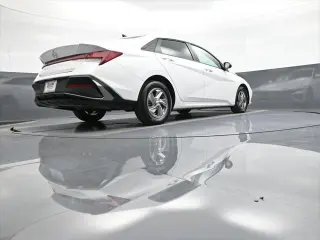 Hyundai ELANTRA 2025 SE 4dr Sedan