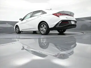 Hyundai ELANTRA 2025 SE 4dr Sedan