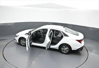 Hyundai ELANTRA 2025 SE 4dr Sedan