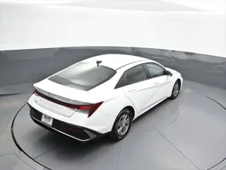 Hyundai ELANTRA 2025 SE 4dr Sedan