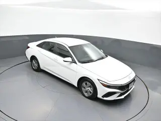 Hyundai ELANTRA 2025 SE 4dr Sedan