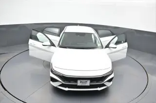 Hyundai ELANTRA 2025 SE 4dr Sedan