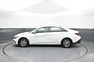 Hyundai ELANTRA 2025 SE 4dr Sedan