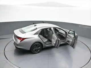 Hyundai ELANTRA 2023 SEL 4dr Sedan