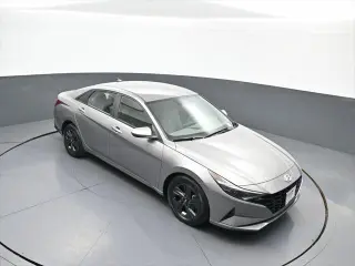 Hyundai ELANTRA 2023 SEL 4dr Sedan