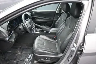 Hyundai ELANTRA 2023 Limited 4dr Sedan