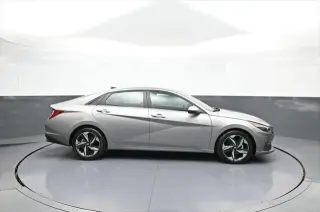 Hyundai ELANTRA 2023 Limited 4dr Sedan