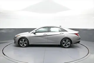 Hyundai ELANTRA 2023 Limited 4dr Sedan