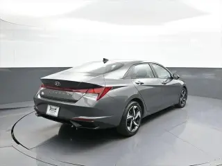 Hyundai ELANTRA 2023 SEL 4dr Sedan