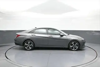 Hyundai ELANTRA 2023 SEL 4dr Sedan