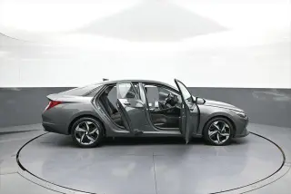 Hyundai ELANTRA 2023 SEL 4dr Sedan
