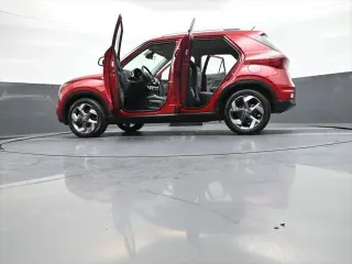 Hyundai VENUE 2023 Limited 4dr Crossover