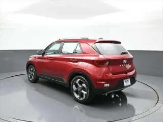 Hyundai VENUE 2024 SEL 4dr Crossover
