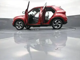 Hyundai VENUE 2024 SEL 4dr Crossover