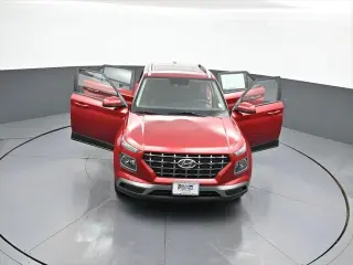 Hyundai VENUE 2024 SEL 4dr Crossover