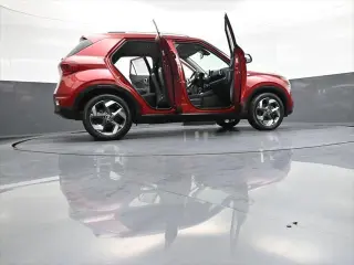 Hyundai VENUE 2024 SEL 4dr Crossover